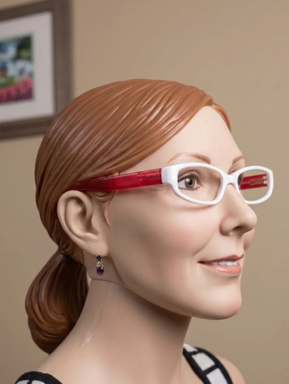 Chico's White Cat-Eye Reading Glasses with Red Temple Accents +2.00 with case